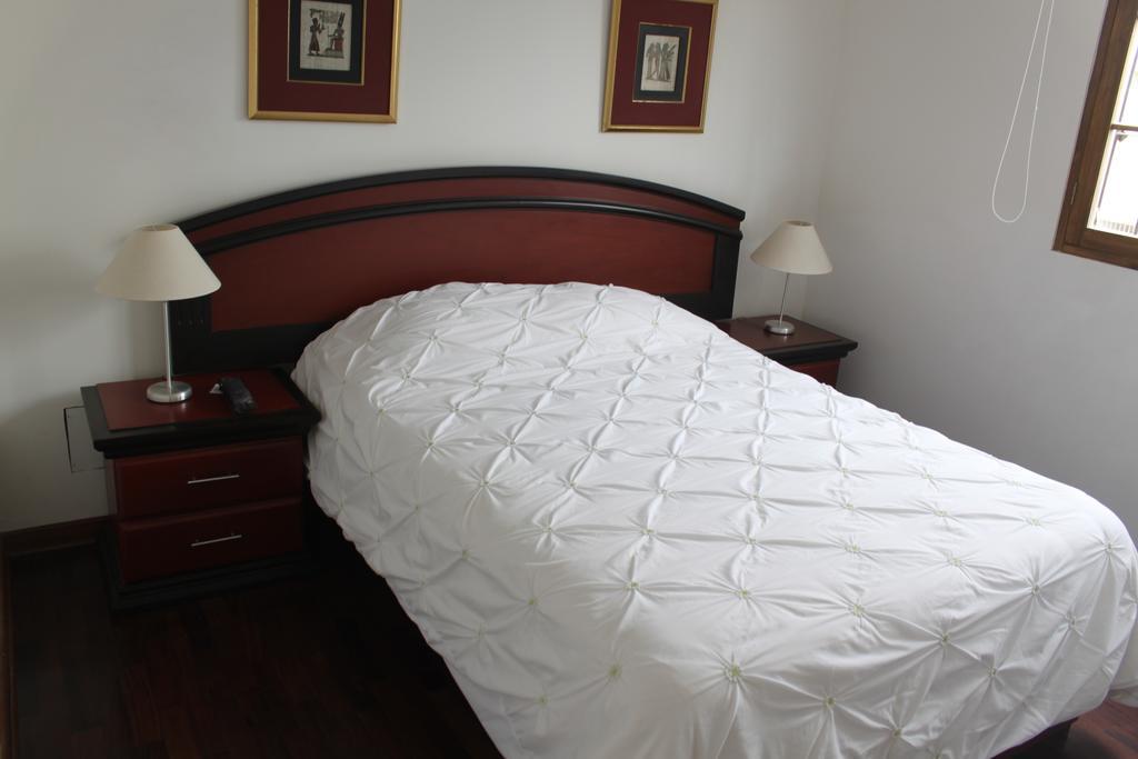 Bed & Breakfast - La Casa De Ceci Lima Kültér fotó